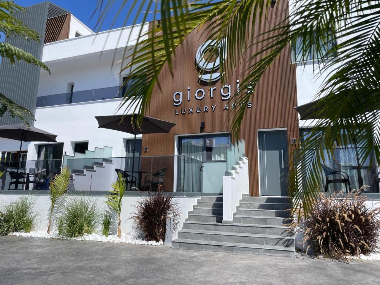 Giorgis Luxury Apartments Айя Напа Екстериор снимка